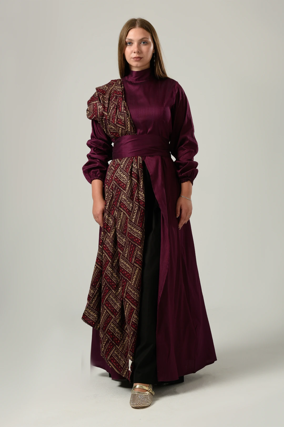 Misskka Dress in Burgundy