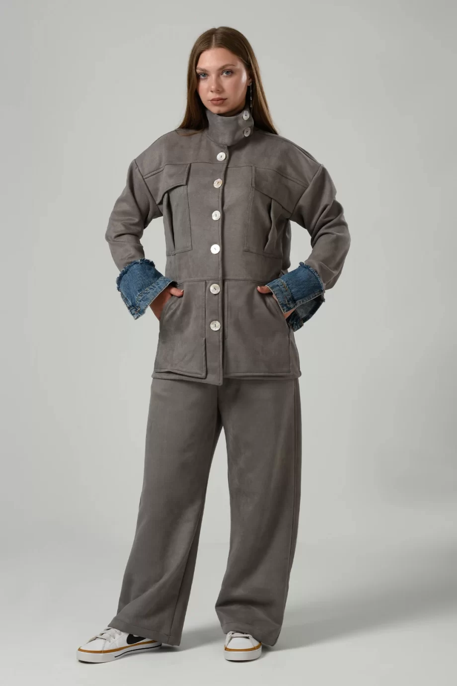 Double Pockets Suede Set in Grey