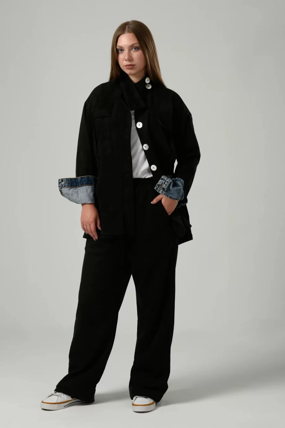 Double Pockets Suede Set in Black