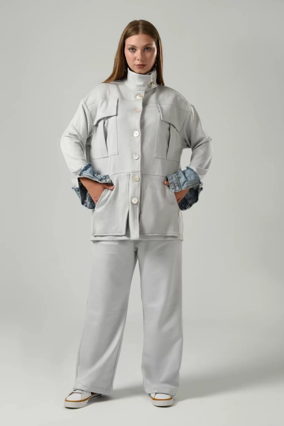 Double Pockets Suede Set in Light Grey