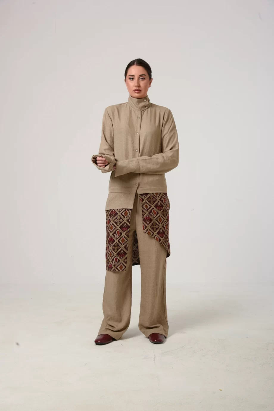 Atiqa in Beige